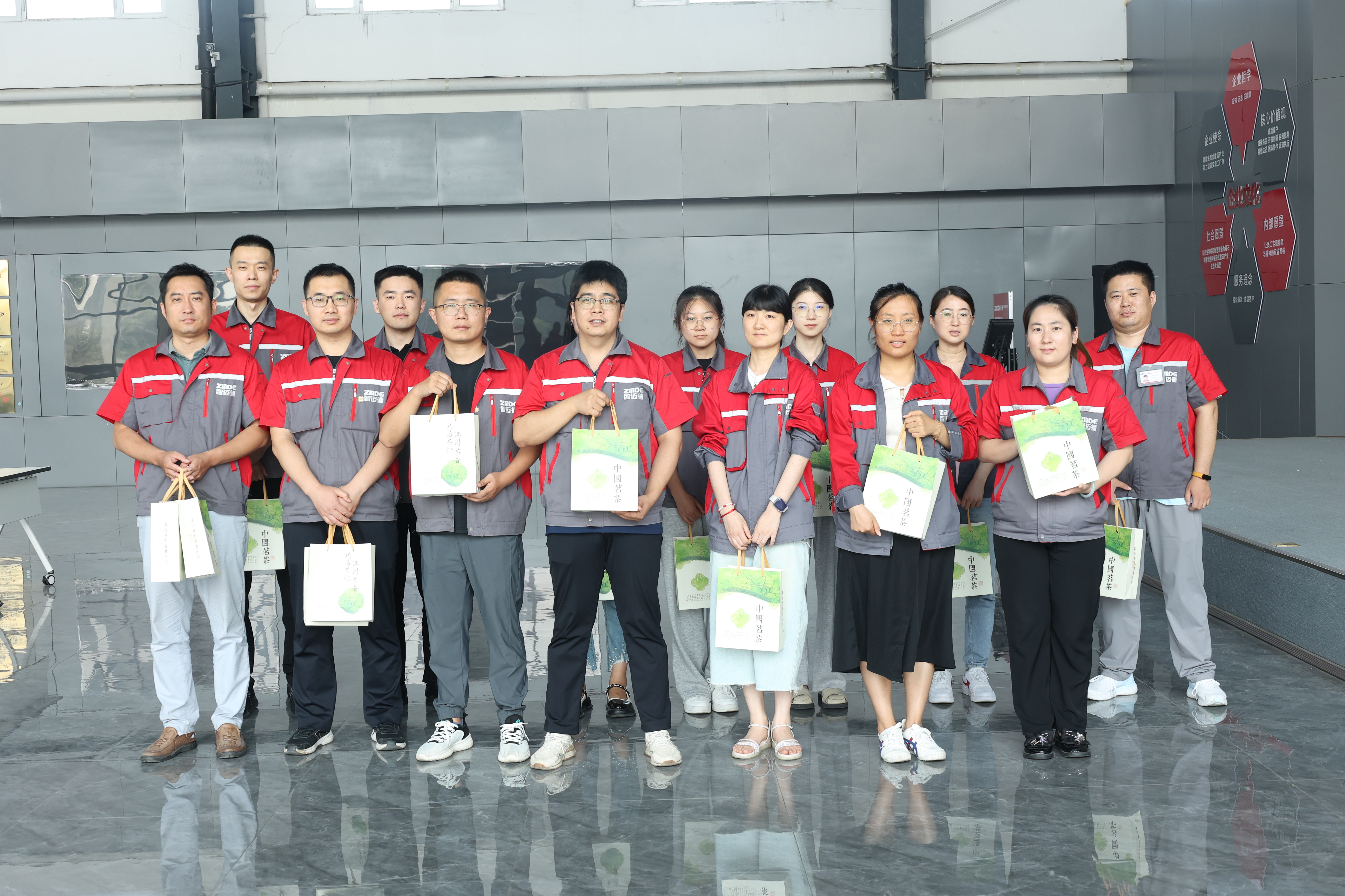 盛夏送清涼，智邁德發放消暑福利