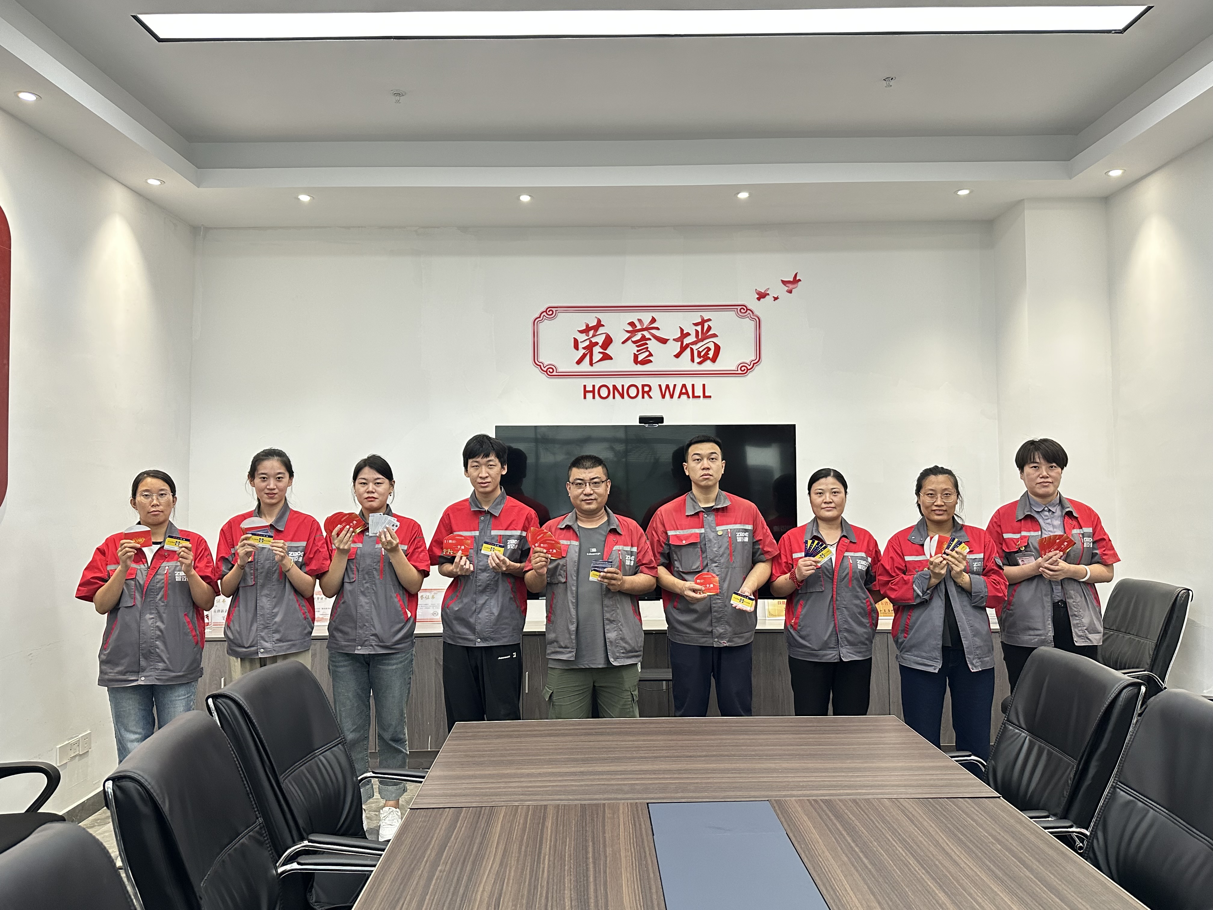 心系員工 情暖中秋