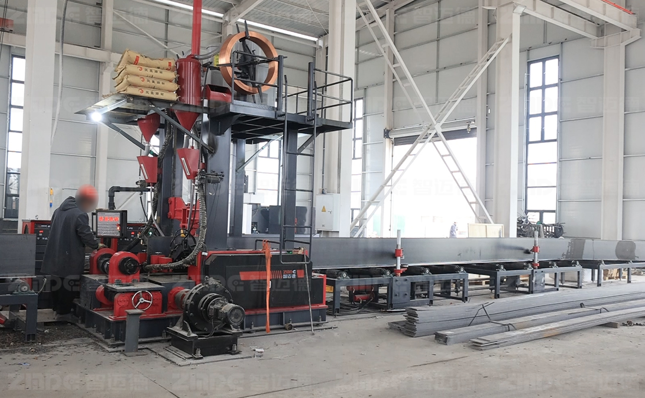 用工難，產(chǎn)能低，質(zhì)量差，組焊矯一體機(jī)輕松破解鋼構(gòu)生產(chǎn)難題