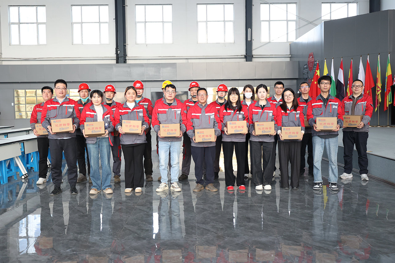 春和景明，暖意融融，智邁德發(fā)放清明福利